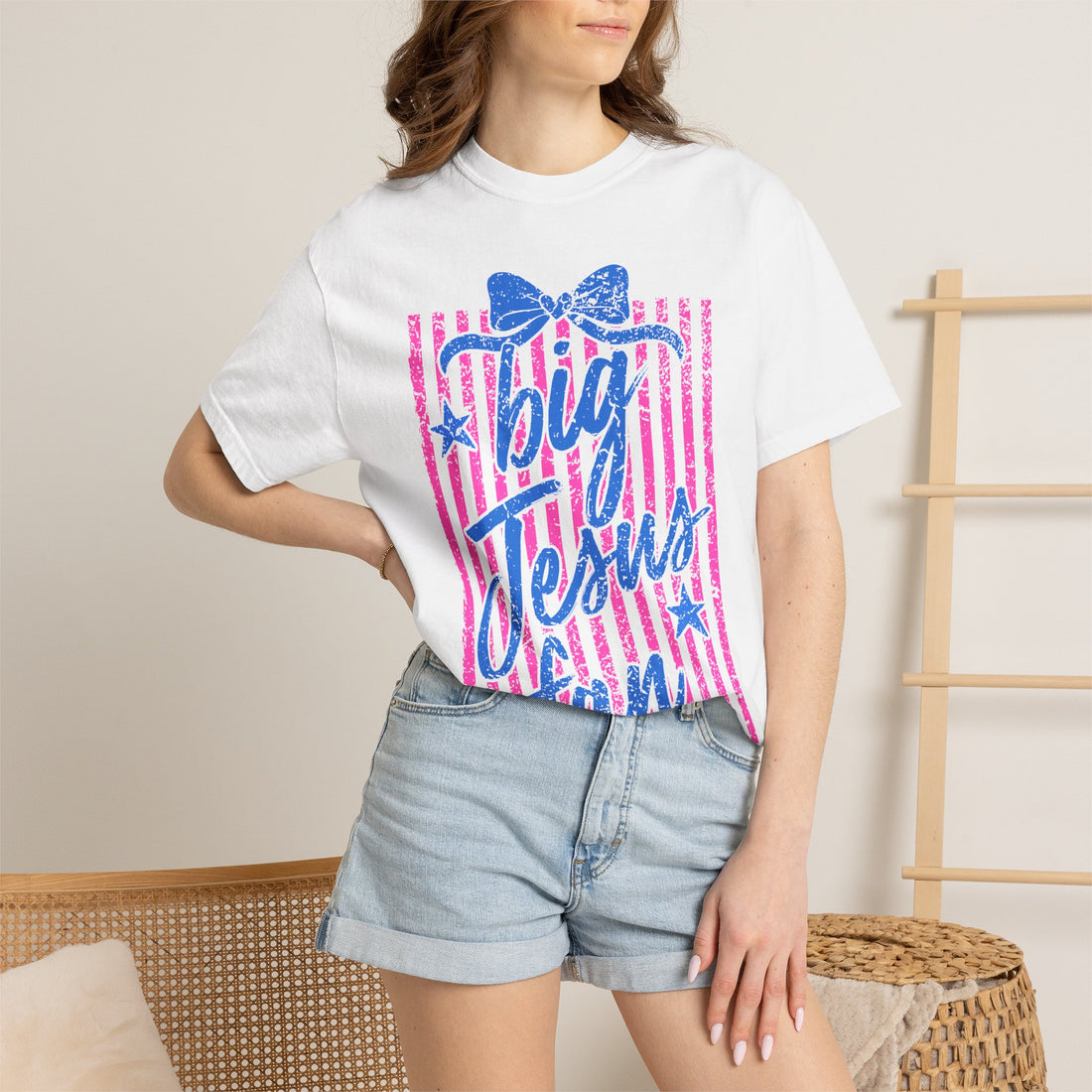 Big Jesus Fan Graphic Tee